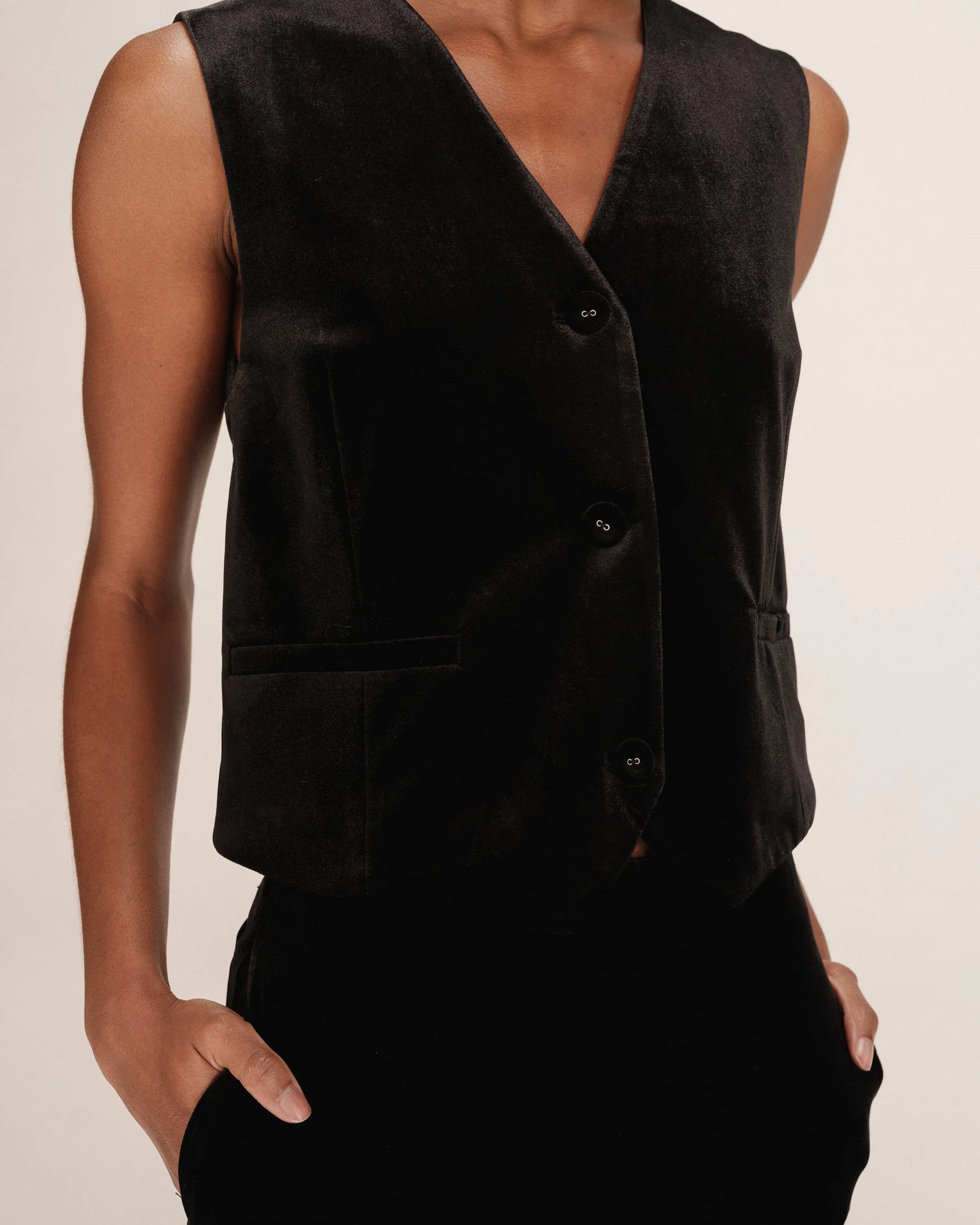 TOTEM VELVET WAISTCOAT BLACK