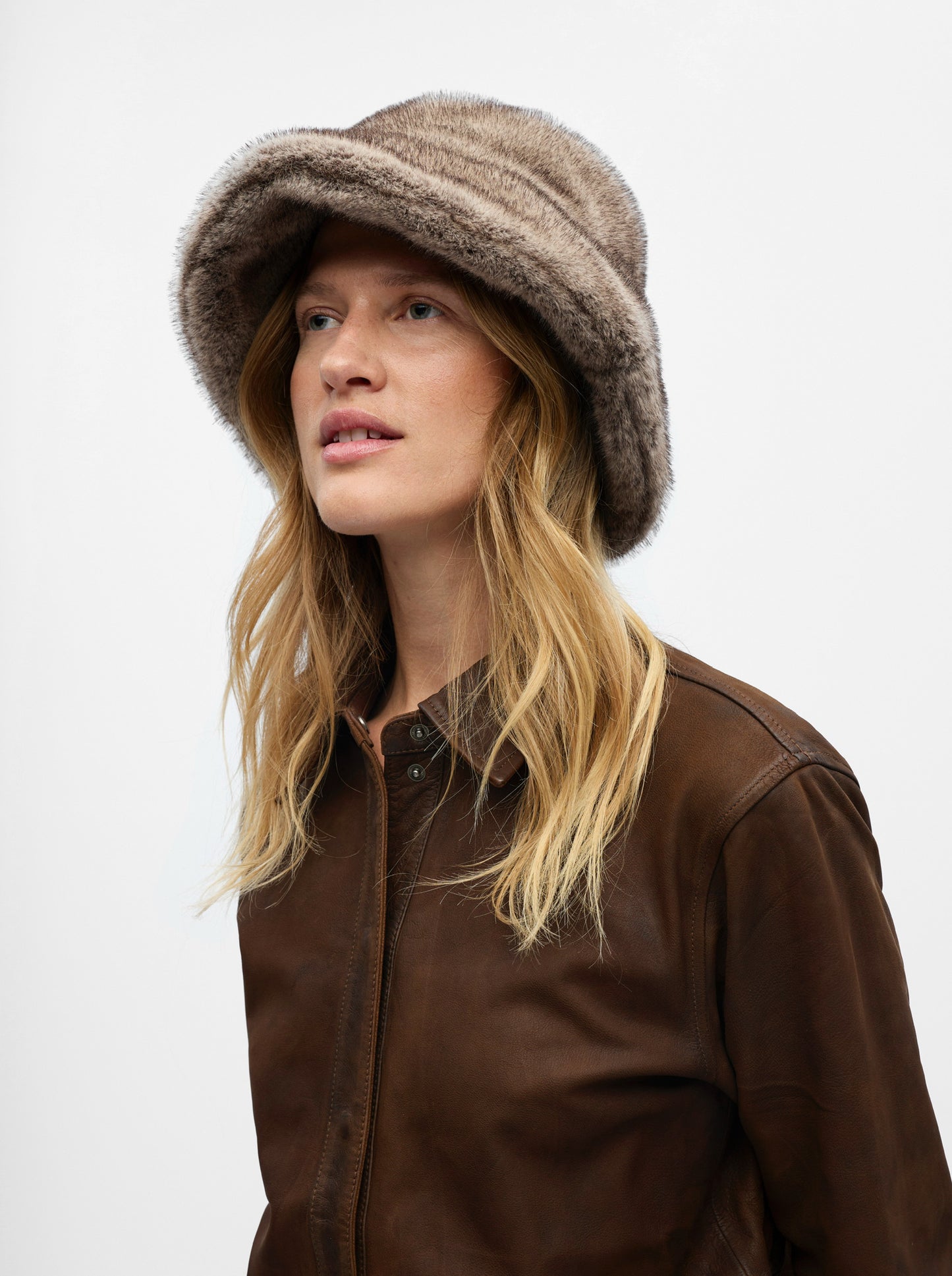 OBJKLARA BUCKET HAT