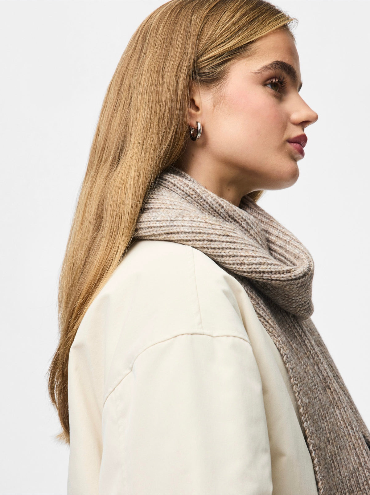 PCMILLA LONG SCARF BEIGE