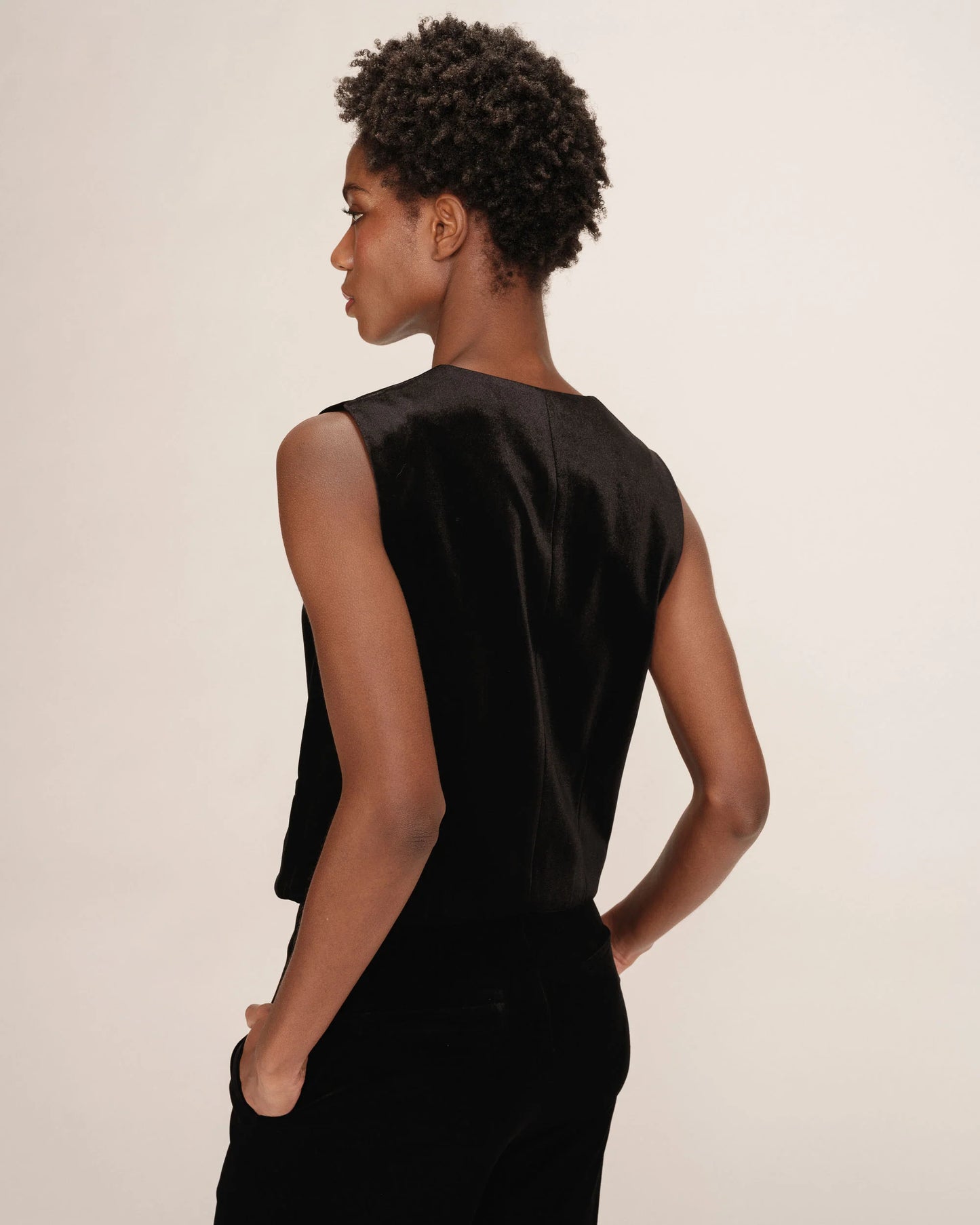 TOTEM VELVET WAISTCOAT BLACK