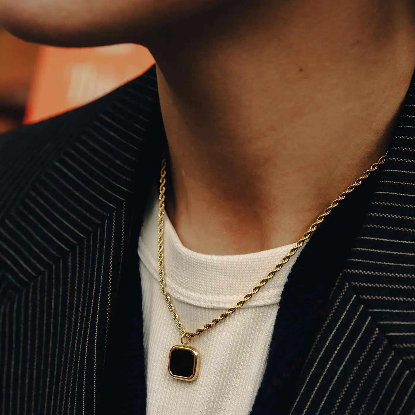 Gold Rope Chain Pendant Necklace.