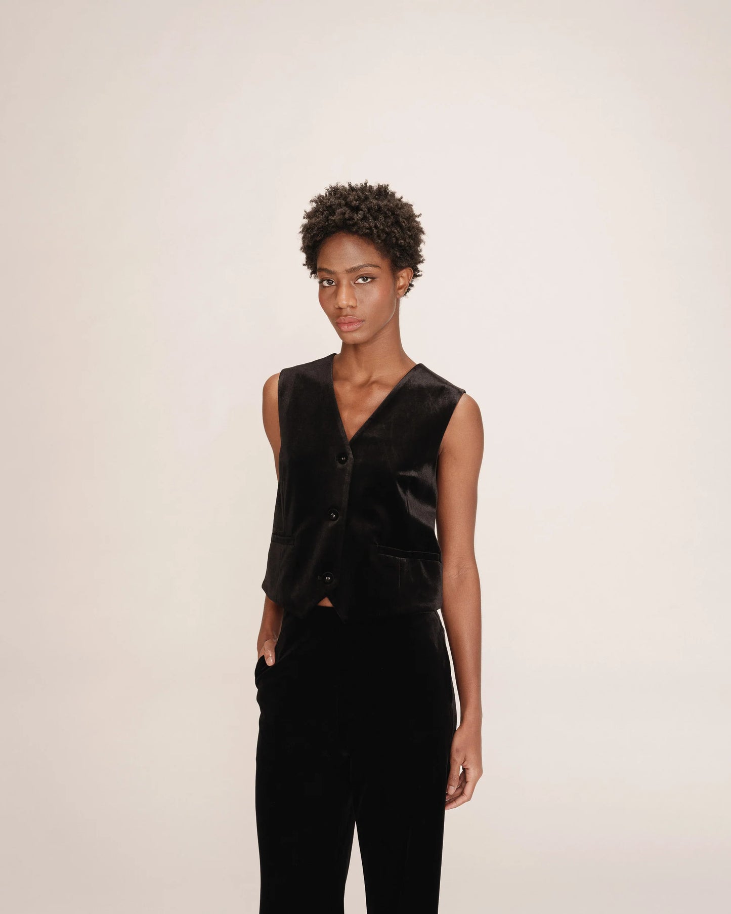 TOTEM VELVET WAISTCOAT BLACK