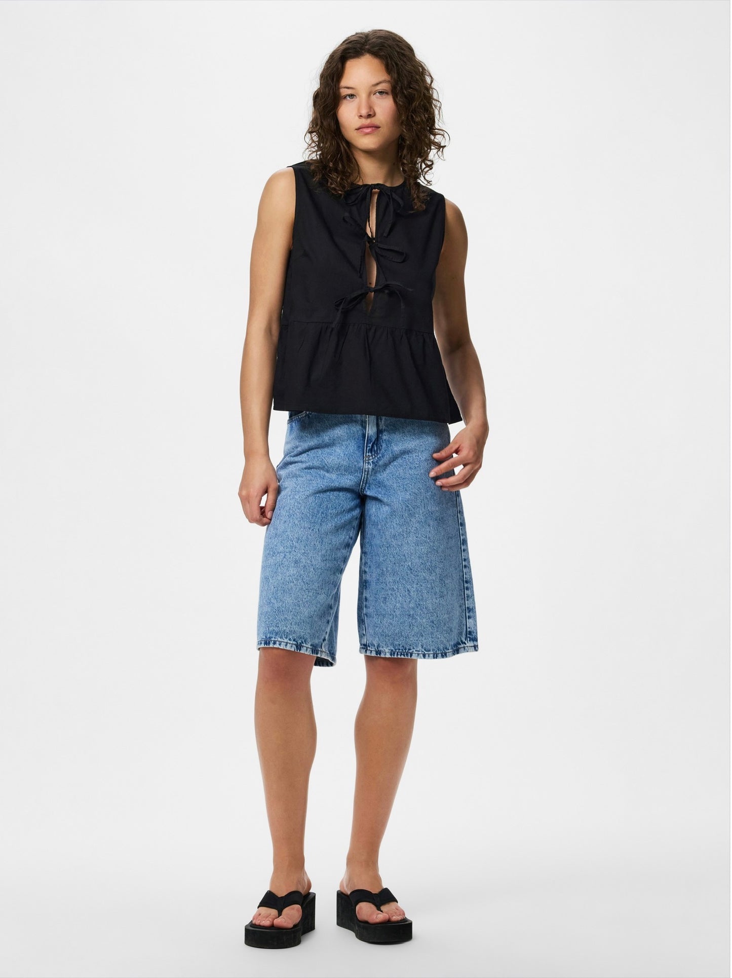 PCJOLLY TIE TOP WVN BLCK
