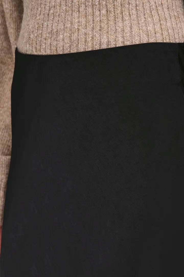 FRLOREN Black Skirt