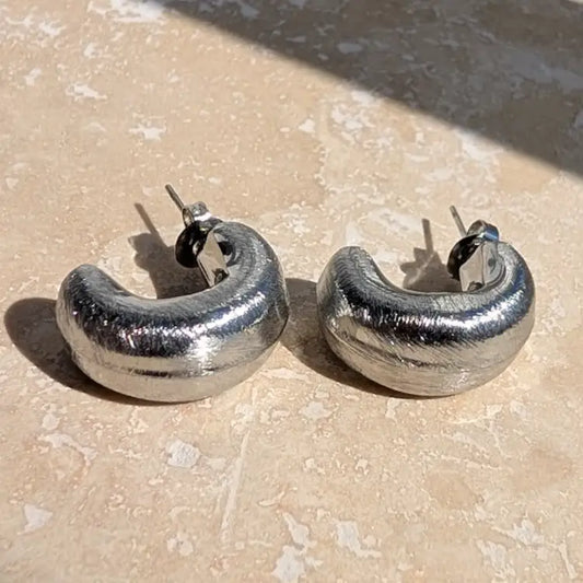 Everyday Silver Midi Brushed Earrings