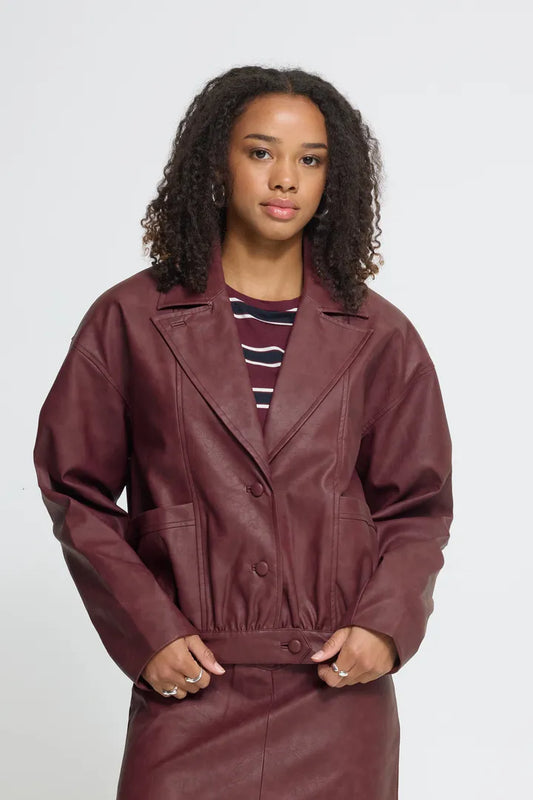 IHKANIRA Outerwear