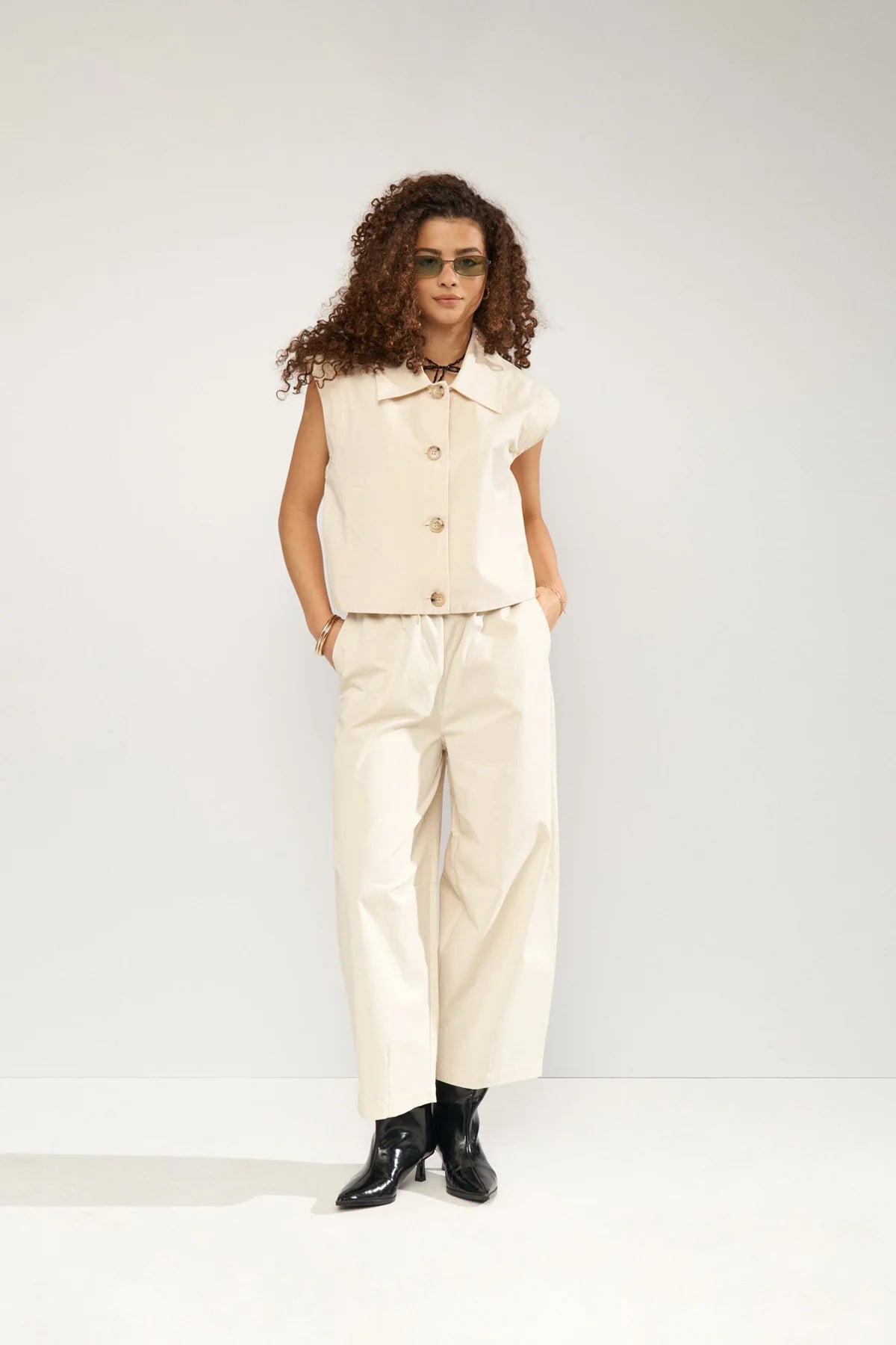 NUSUNNA VEST