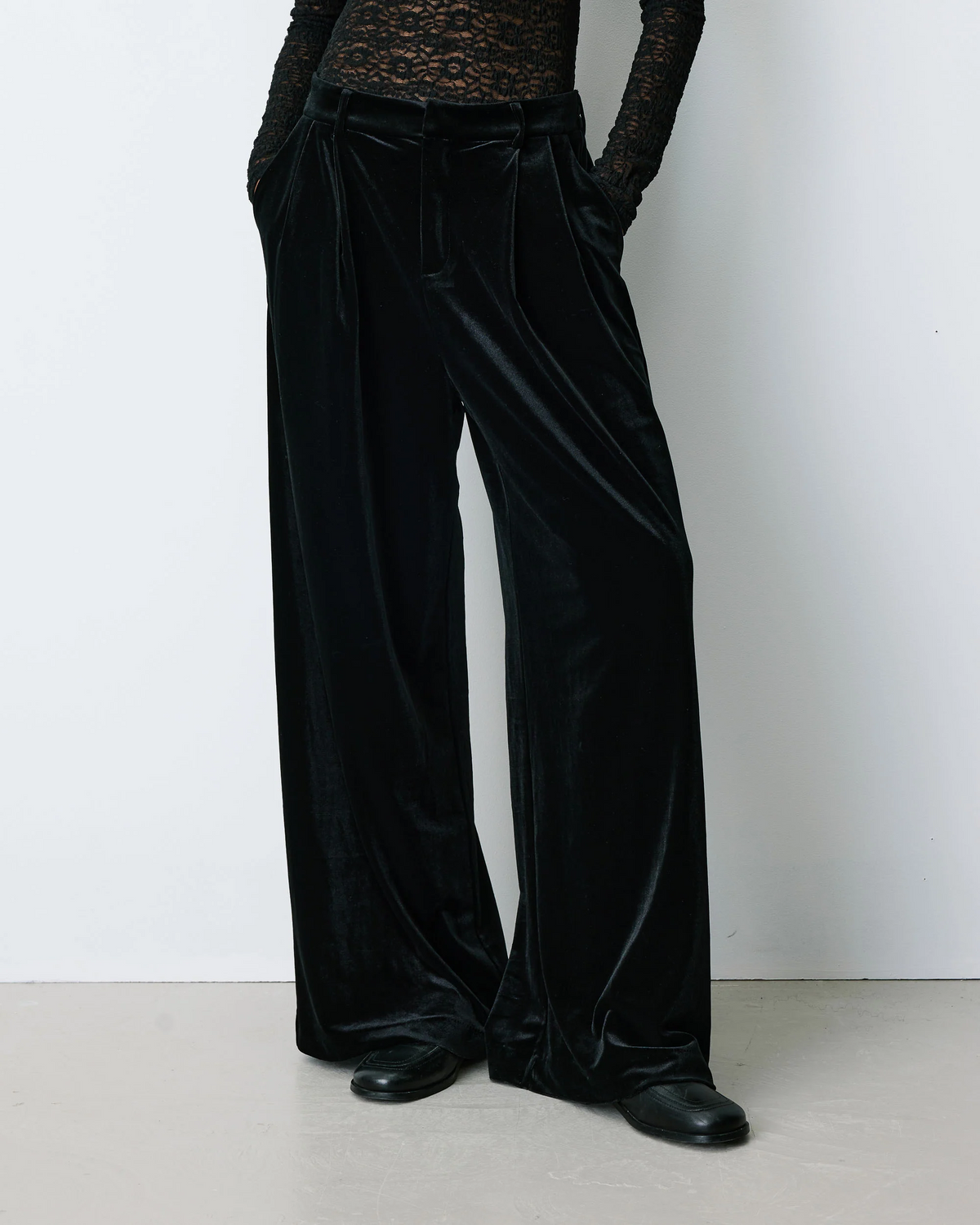 WIDE-LEG VELVET TAILORED PANTS BLACK BENSON