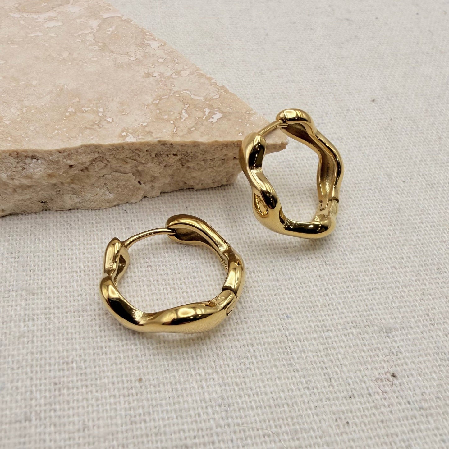 Everyday Molten Wave Hoops