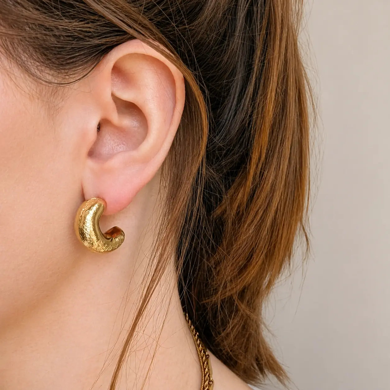 Everyday Gold Midi Brushed Earrings