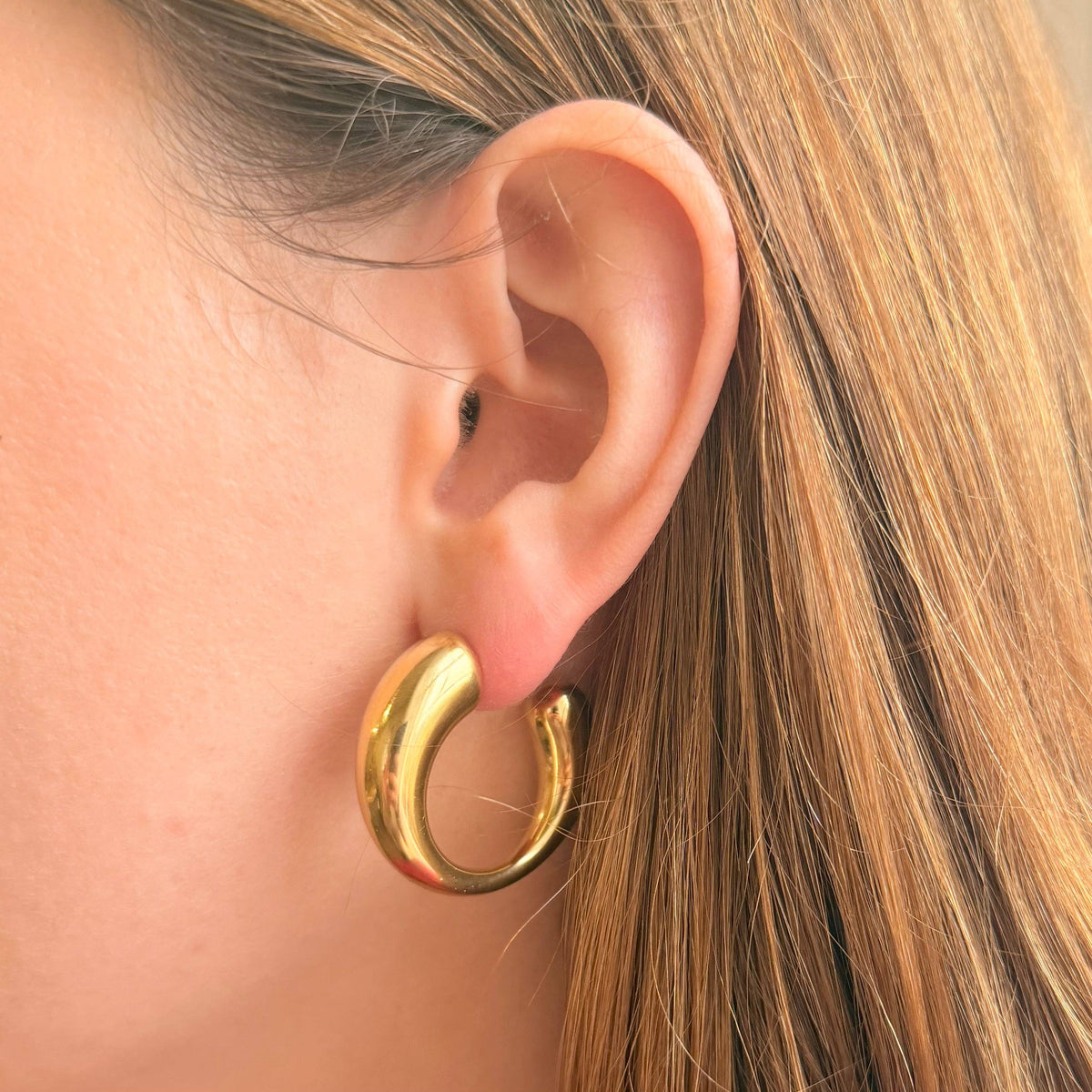 Everyday Gold Curl Hoops