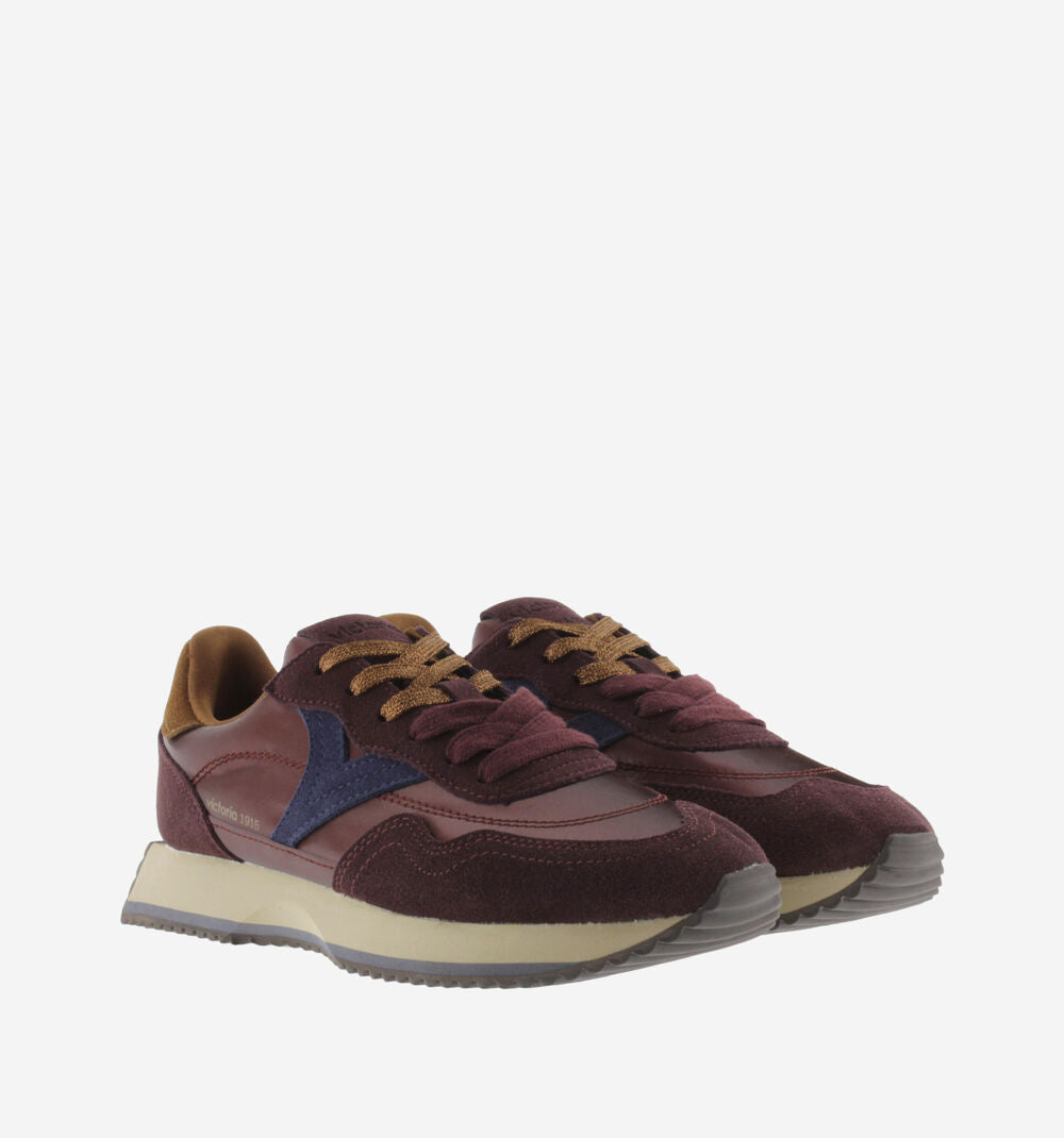 BURDEOS VICTORIA TRAINERS