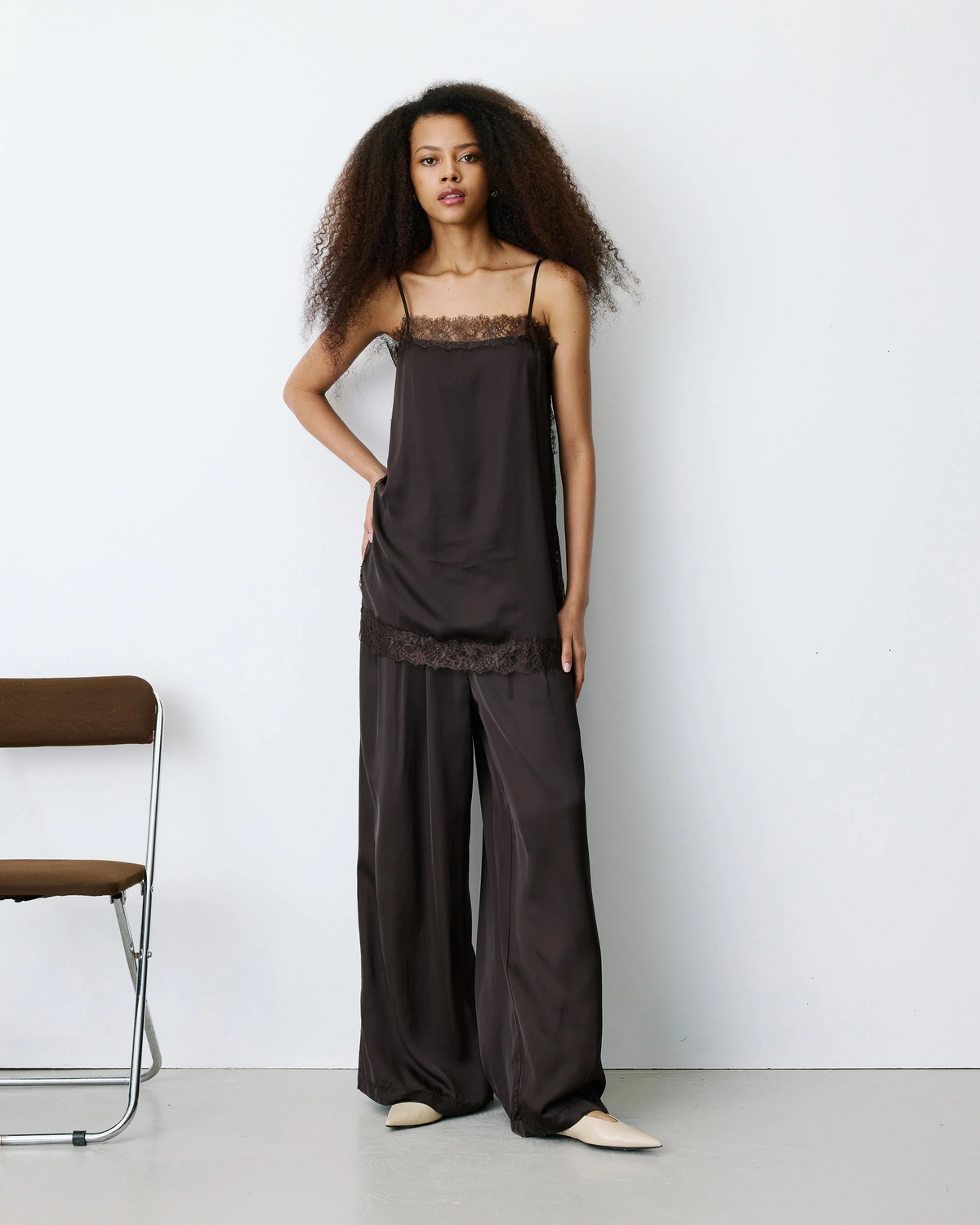 WIDE-LEG SATIN PANTS CHOCOLAT BARNABE
