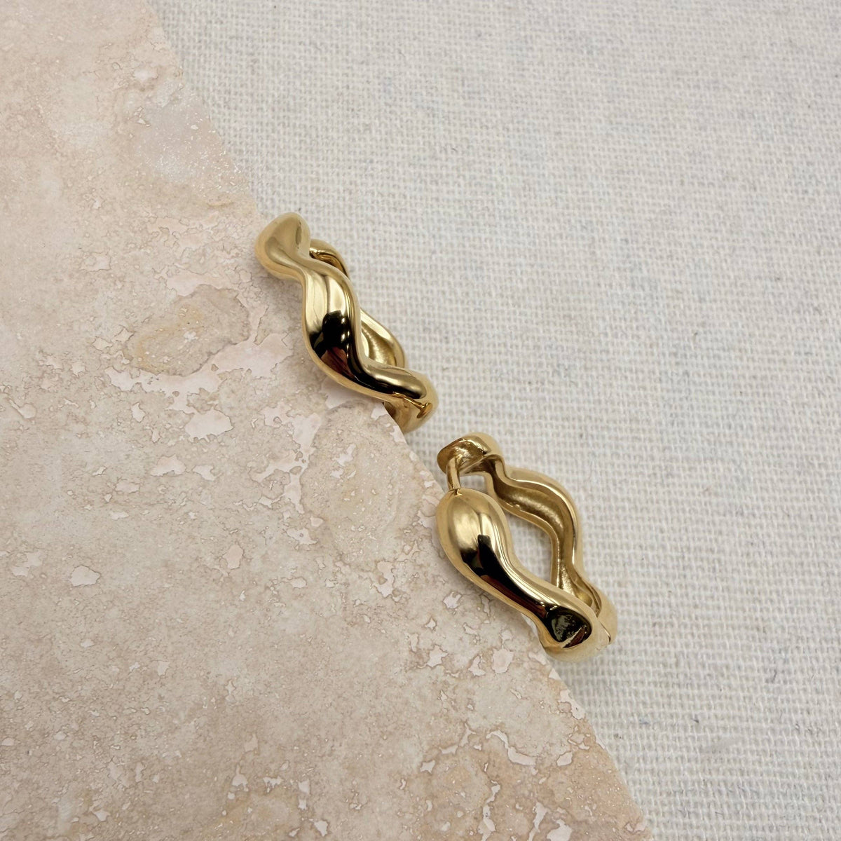 Everyday Molten Wave Hoops