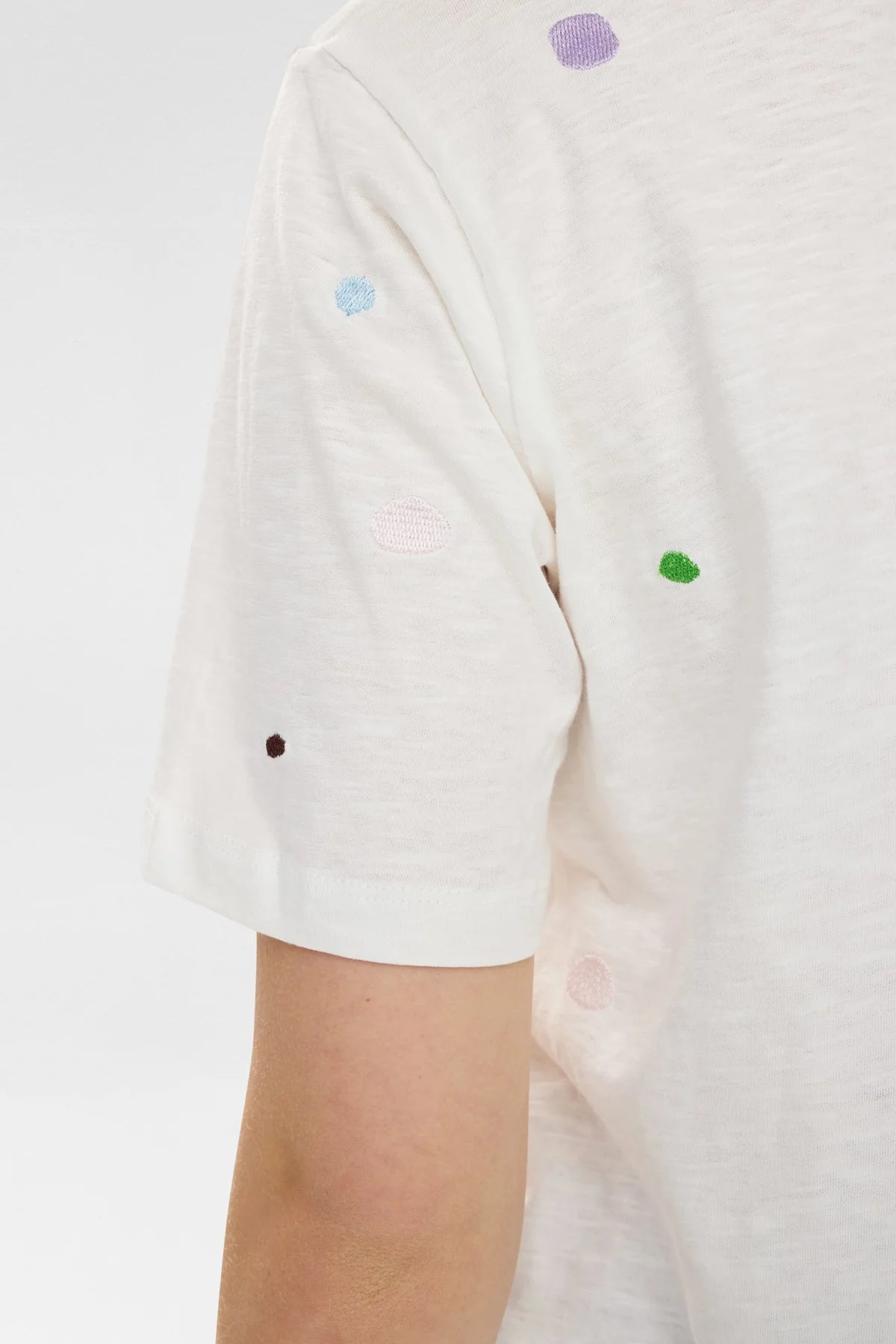 NUDELORA T-SHIRT
