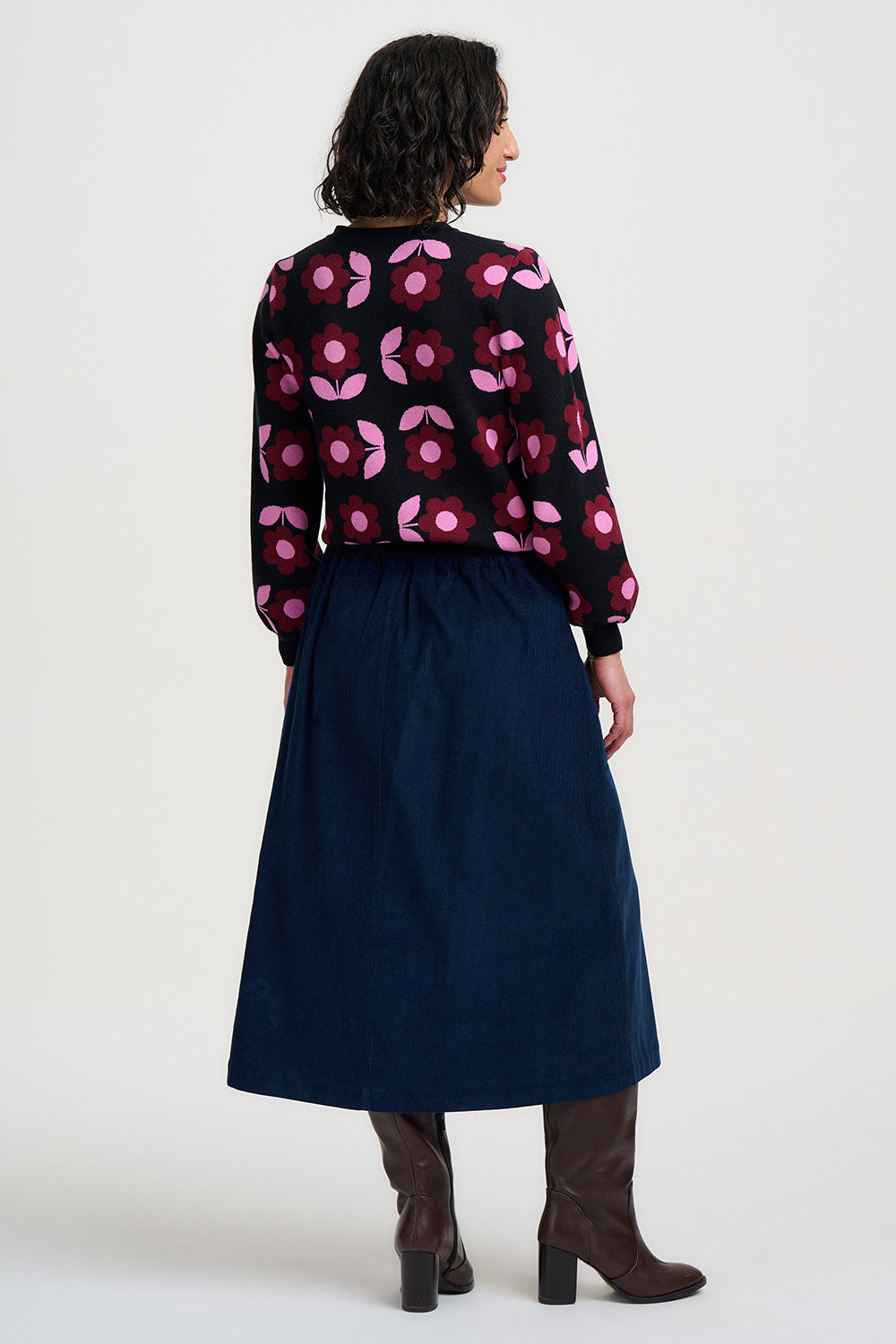 Venetia Cardigan - Black, Mod Daisy