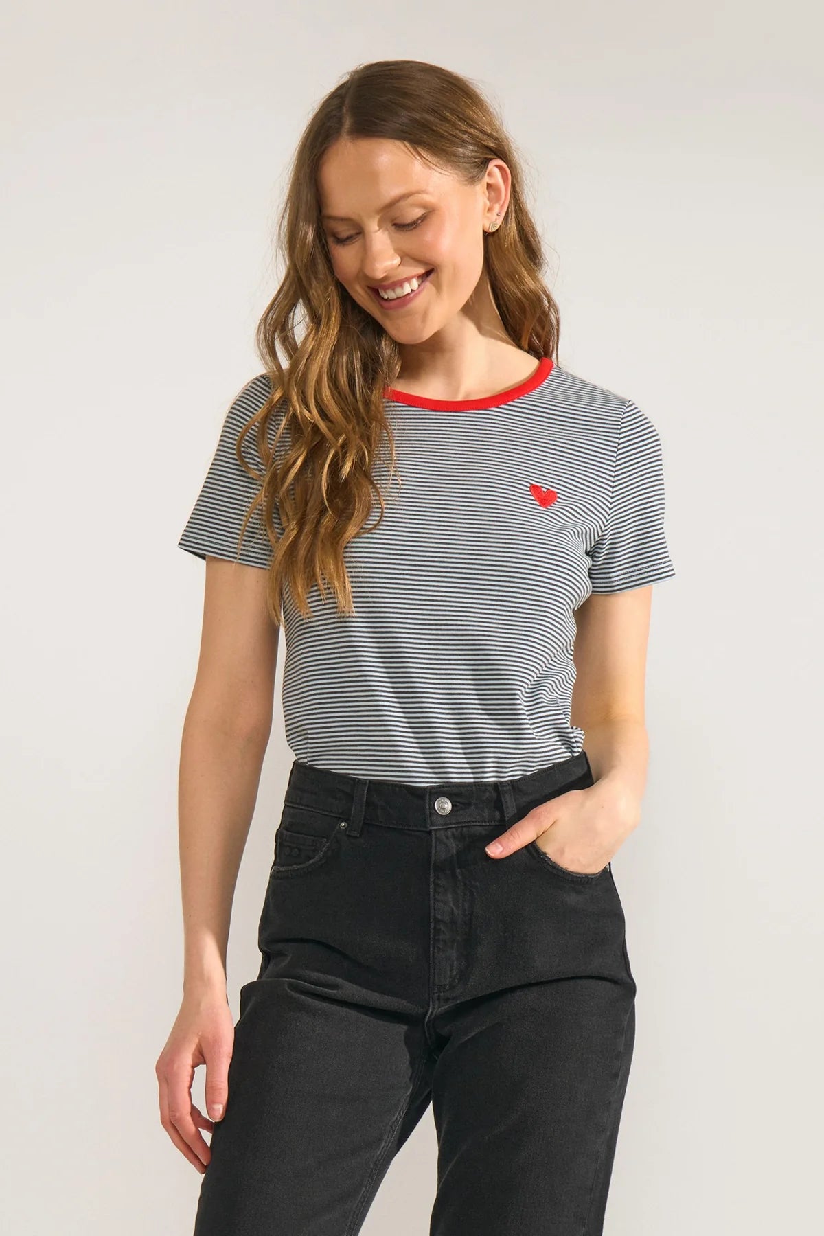 NUALEXA T-SHIRT