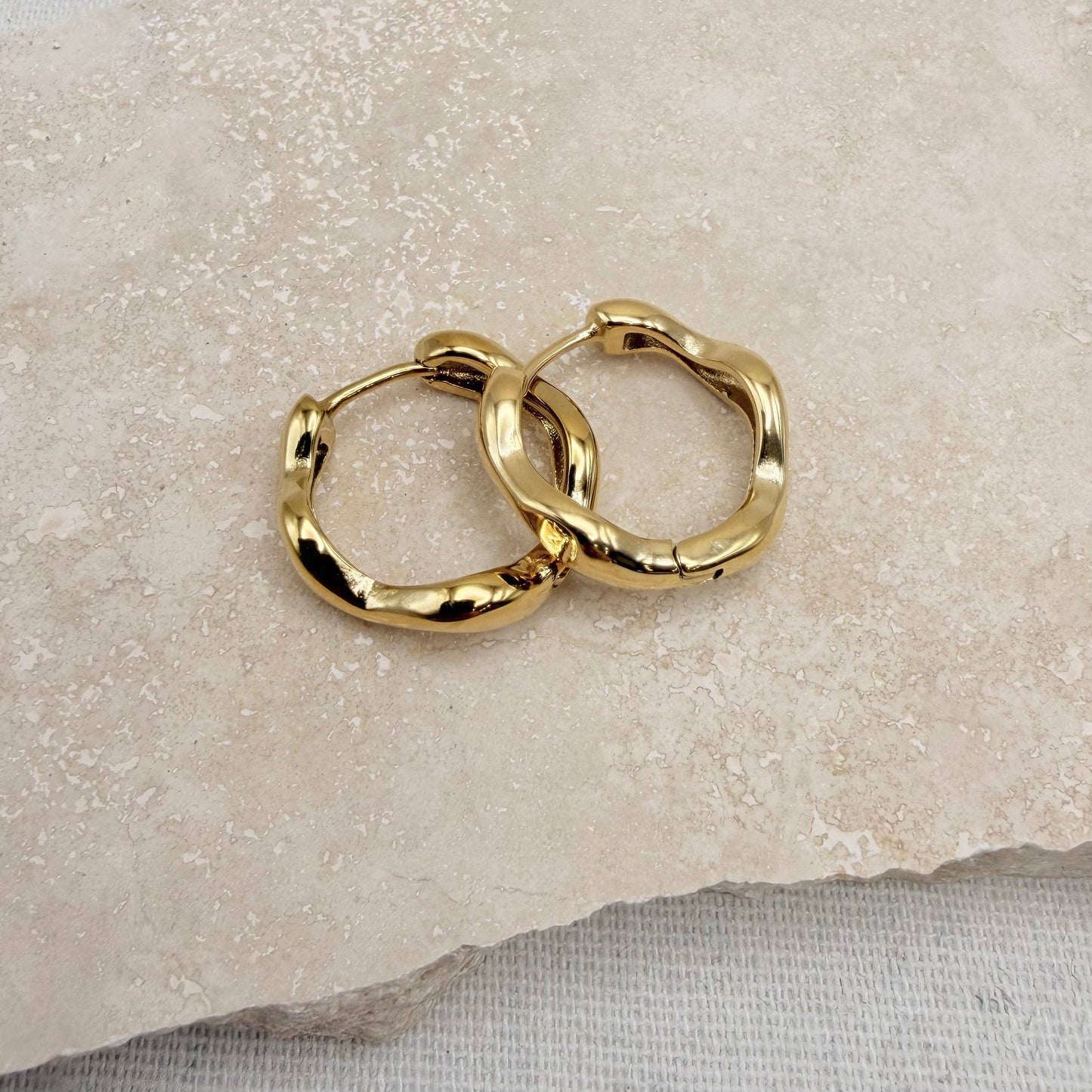 Everyday Molten Wave Hoops