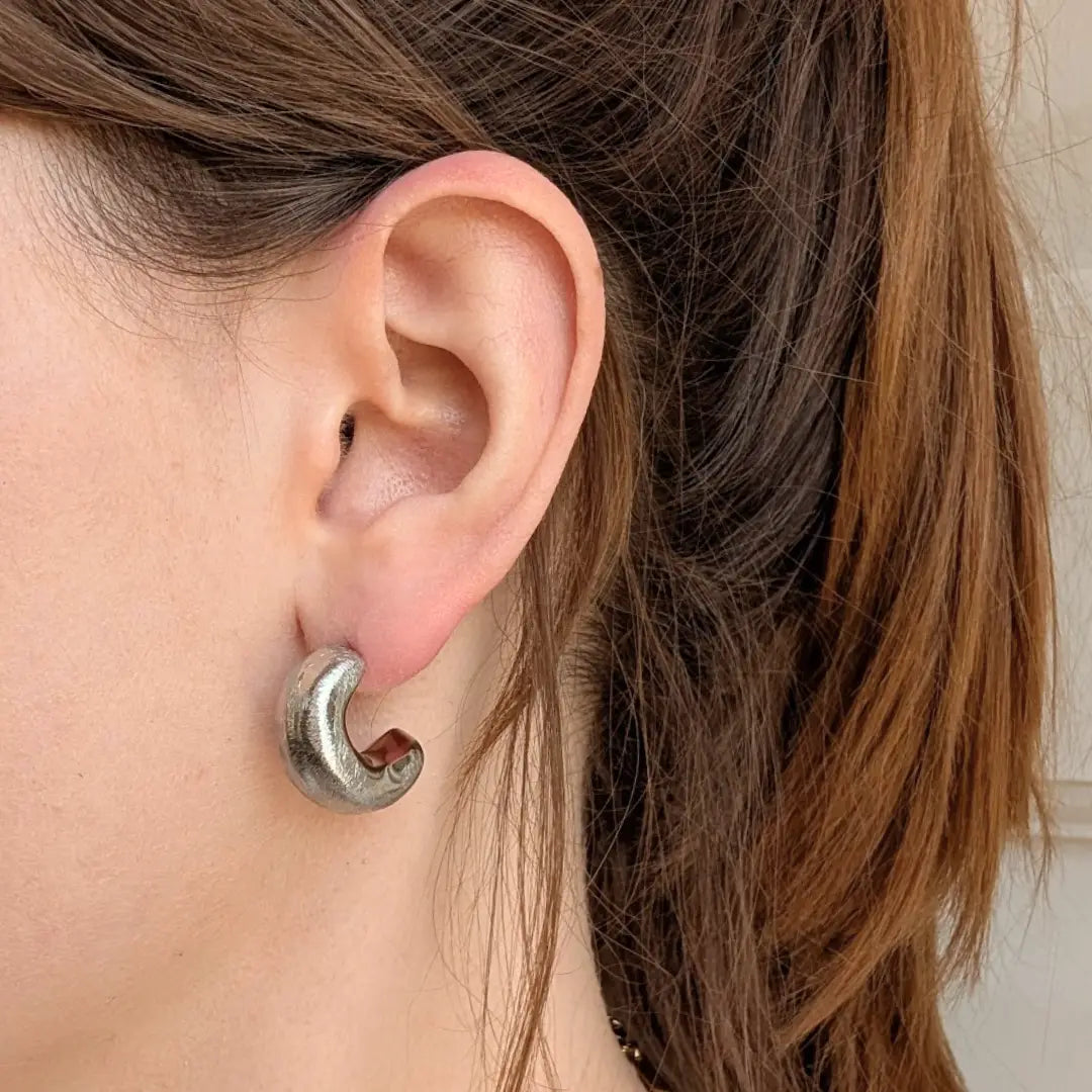 Everyday Silver Midi Brushed Earrings