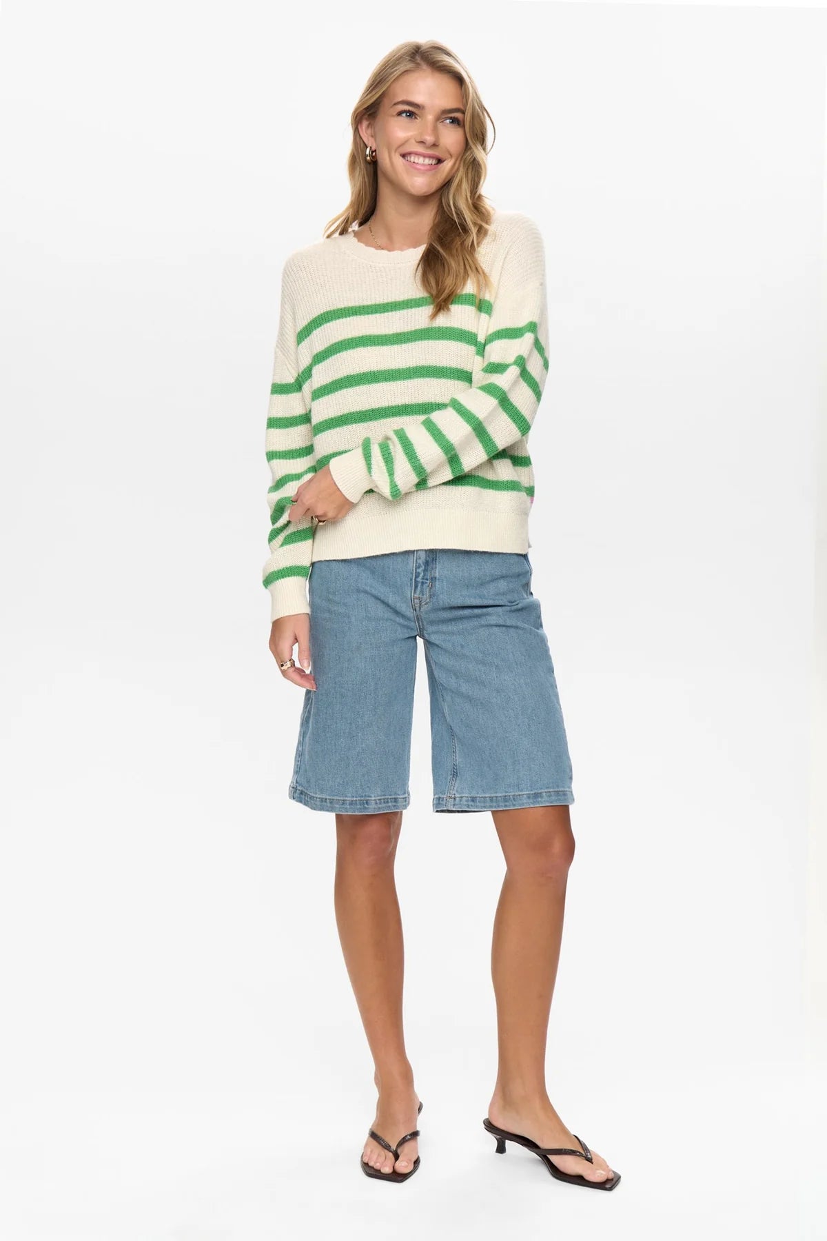 NUVINETTE PULLOVER - Vibrant Green