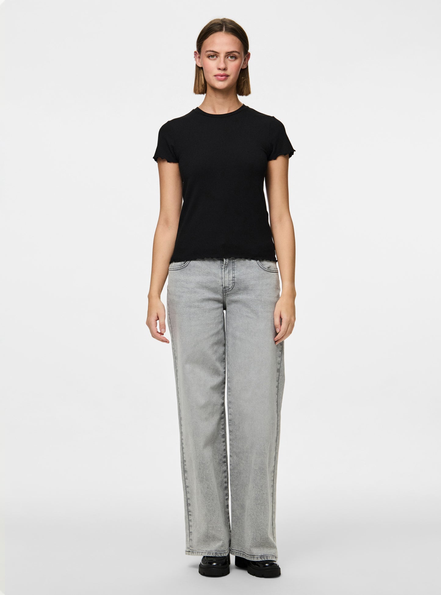 PCNICCA SS O-NECK TOP