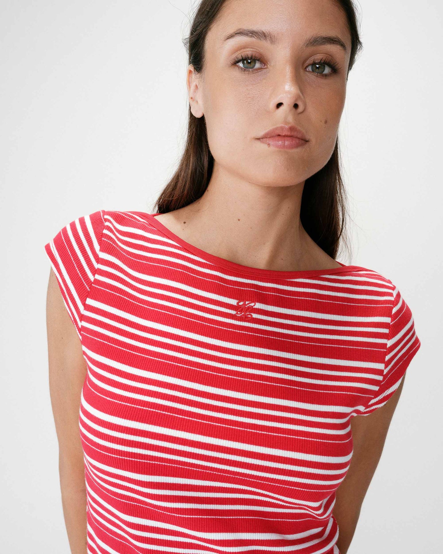 WAKE ROUGE TOP