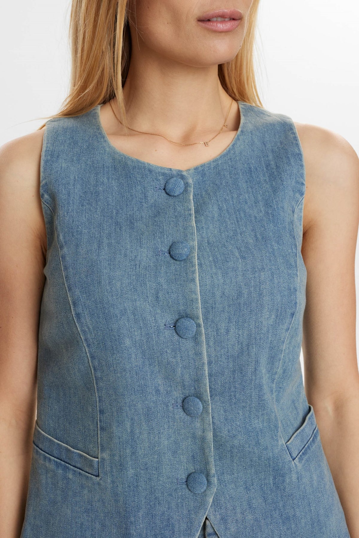 NUALETTA VEST