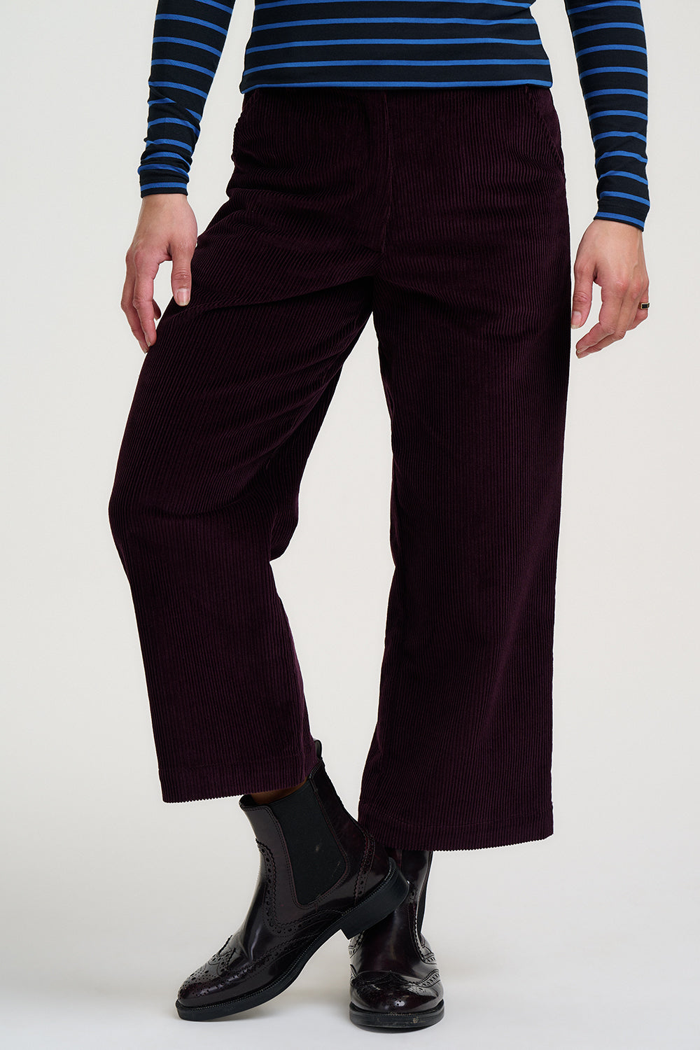 Lindsey Cord Cropped Trousers - Dark Plum