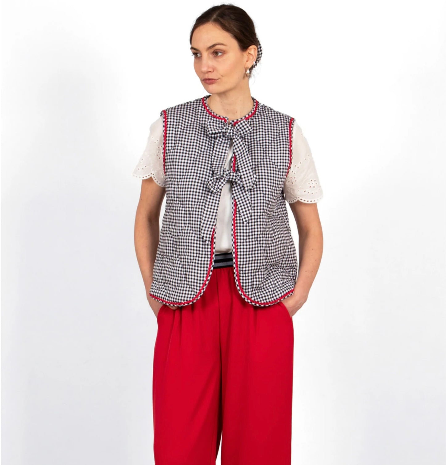 Noa Quilted Gilet - Black, Gingham