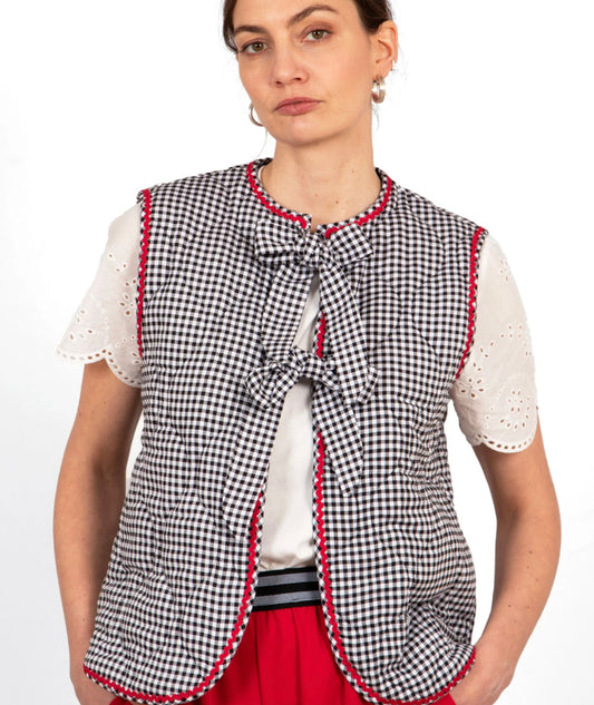 Noa Quilted Gilet - Black, Gingham