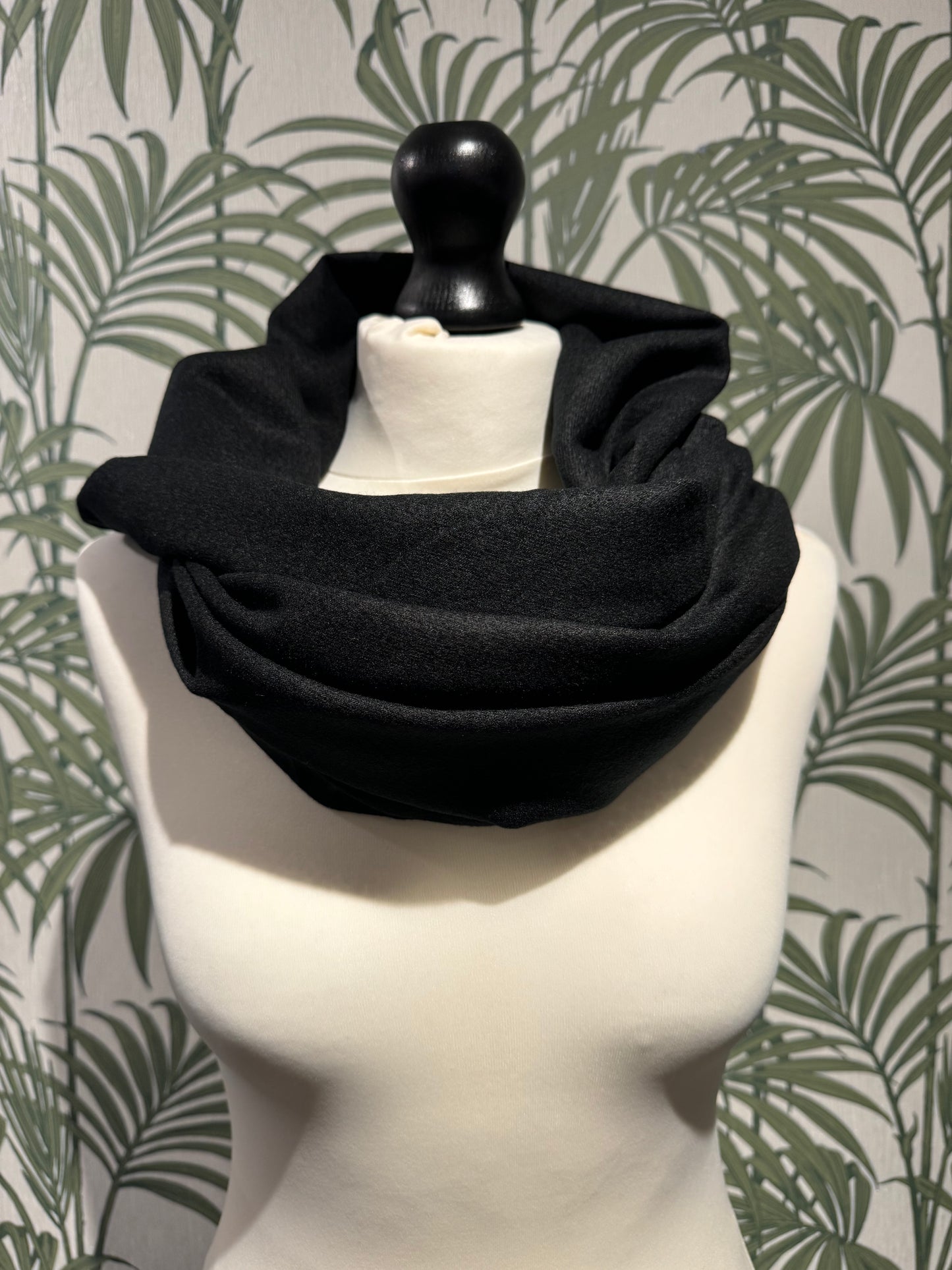 Lucia Scarf Black