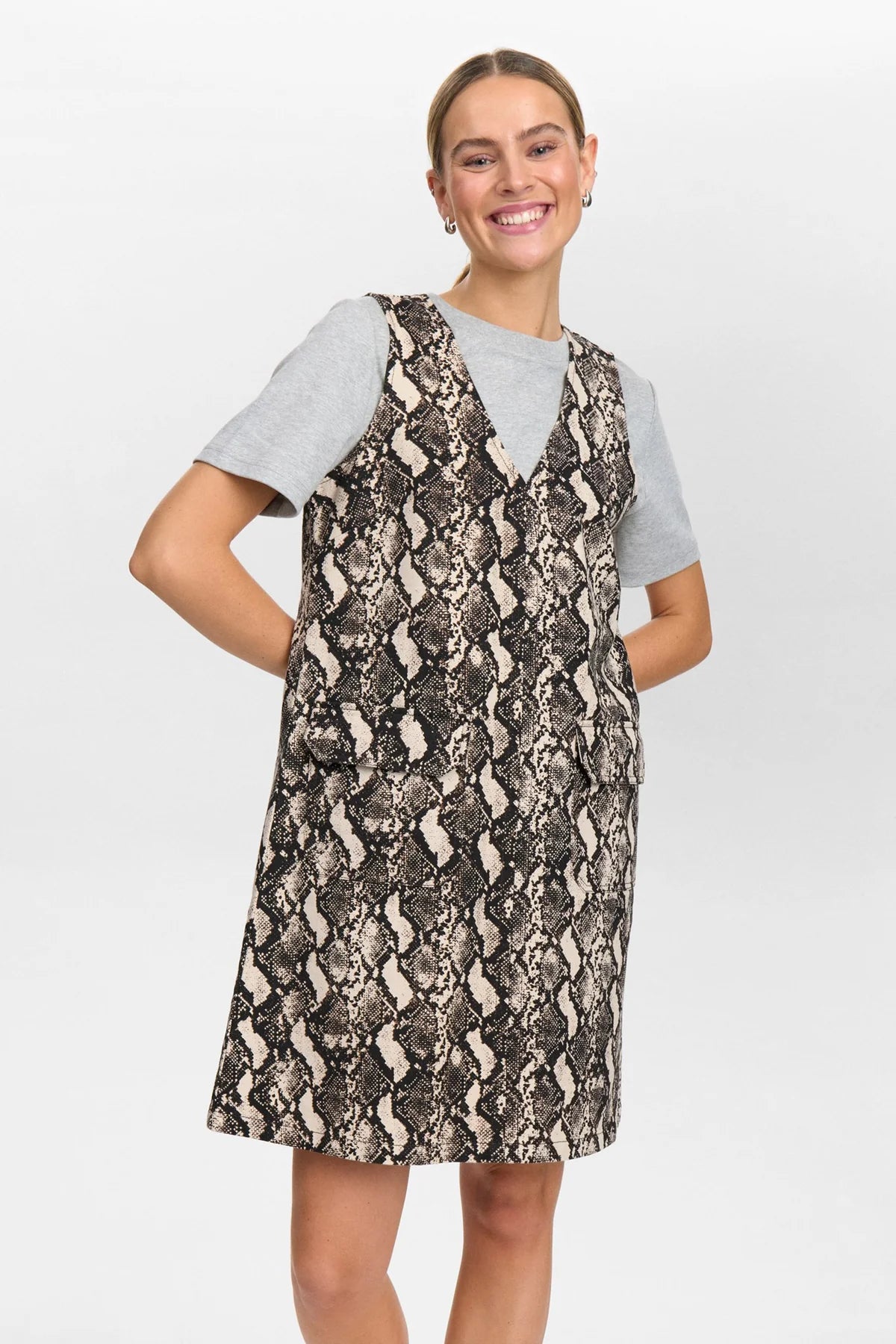 NUVIITA DRESS