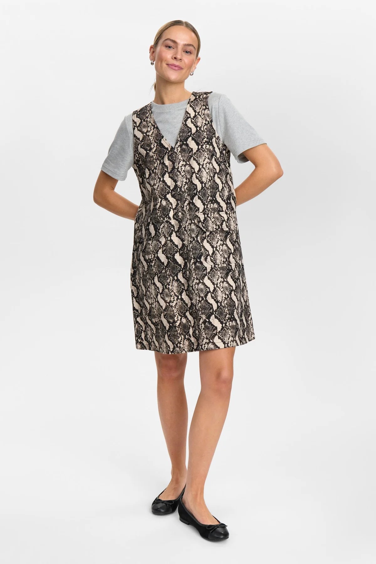 NUVIITA DRESS
